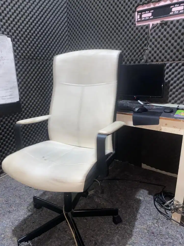 KURSI KANTOR LIKE A BOSS