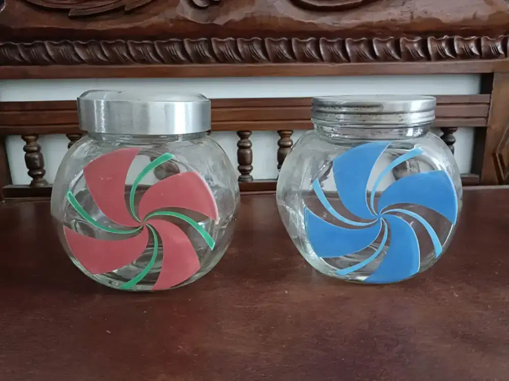 2 buah toples kaca