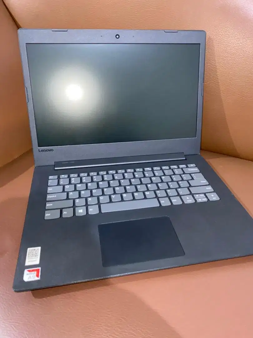 Laptop Lenovo Ideapad 130-14AST
