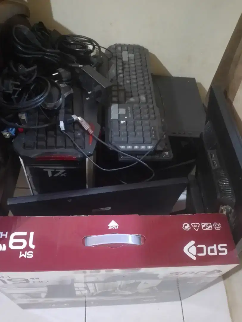 PC borongan 3 cpu 3 monitor