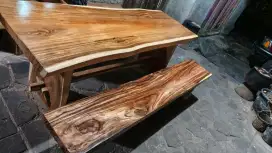 Meja solid trembesi/meja makan/meja papan utuh
