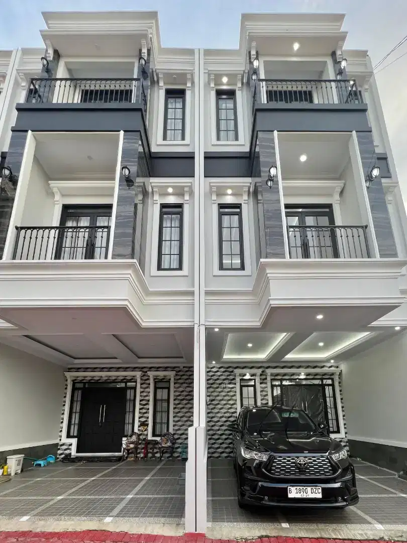 RUMAH CLASIK MODERN BERKELAS JAGAKARSA JAKSEL