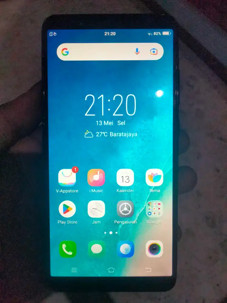 Vivo V7+ 4/64 Hp+Charger