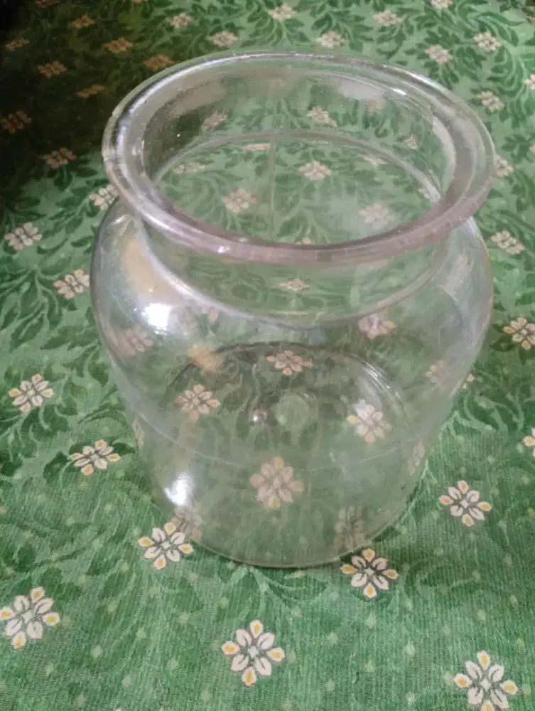 Vintage toples jadul, tanpa tutup.