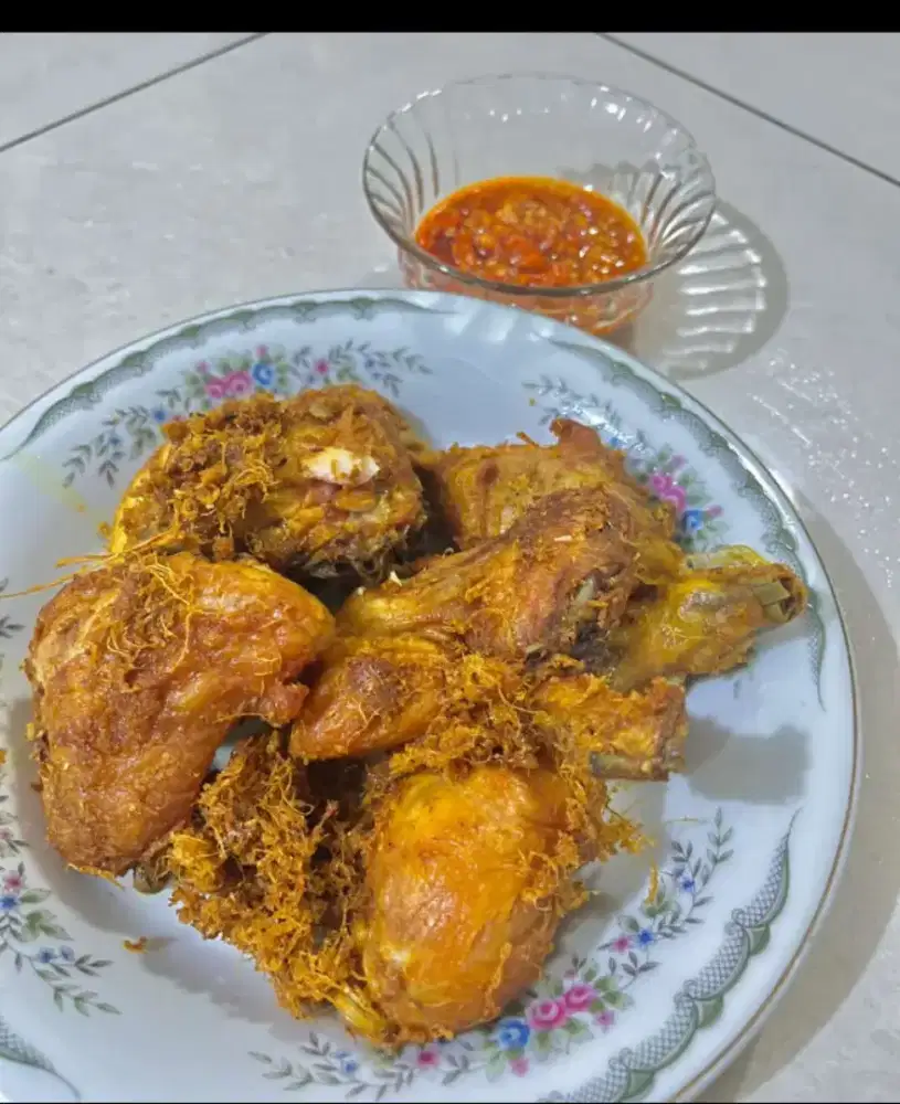 Ayam ungkep lengkoas