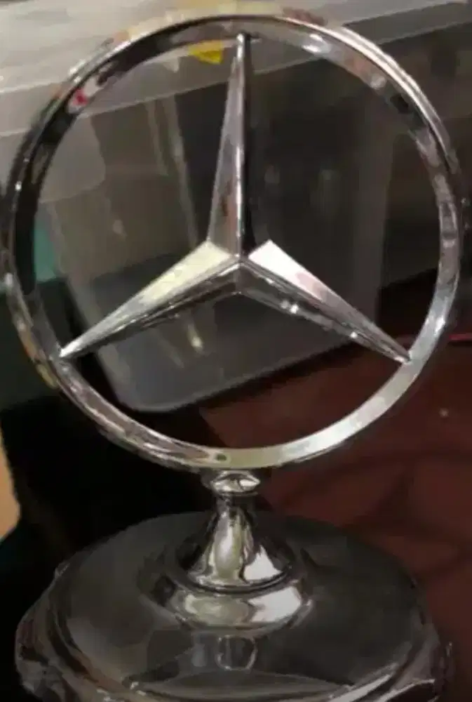 Dijual Emblem mercy ori dan grille W212 e250