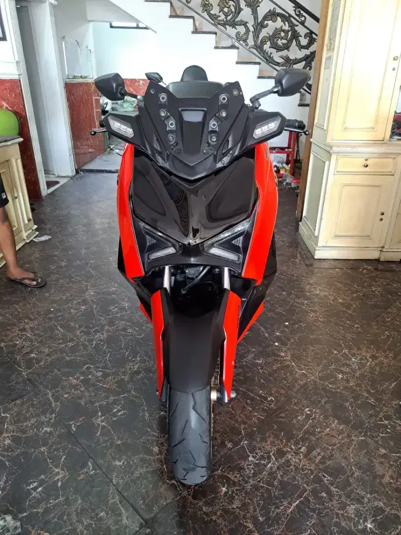 XMAX CONNECTED DP 8 JT / CICILAN 0% VIA CC DAN TOKPED