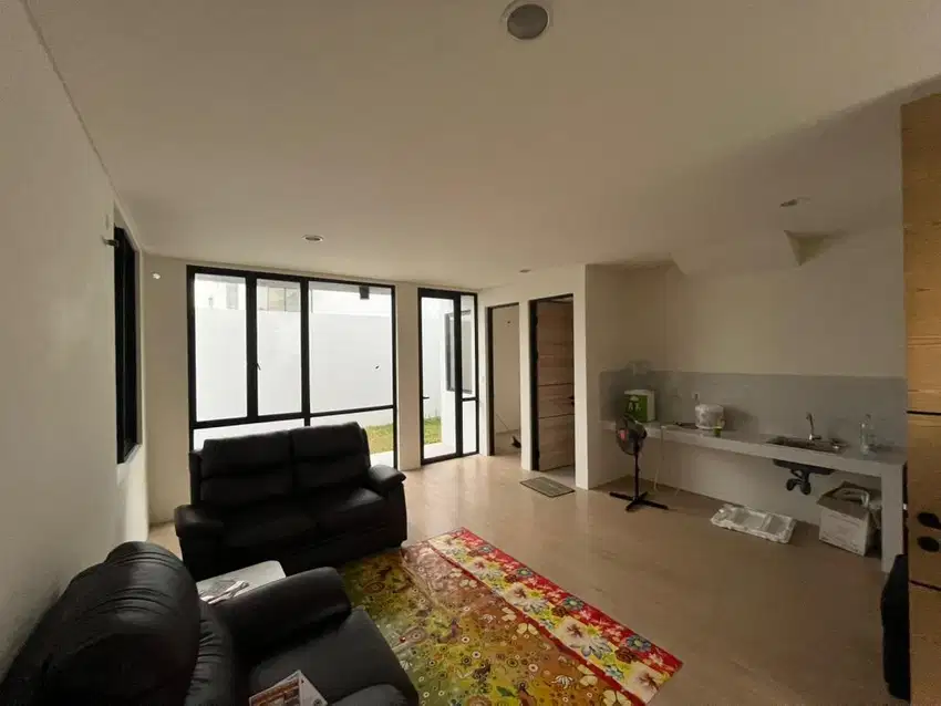 Disewakan Rumah 2 Lantai Hook di cendana spark Lippo Cikarang