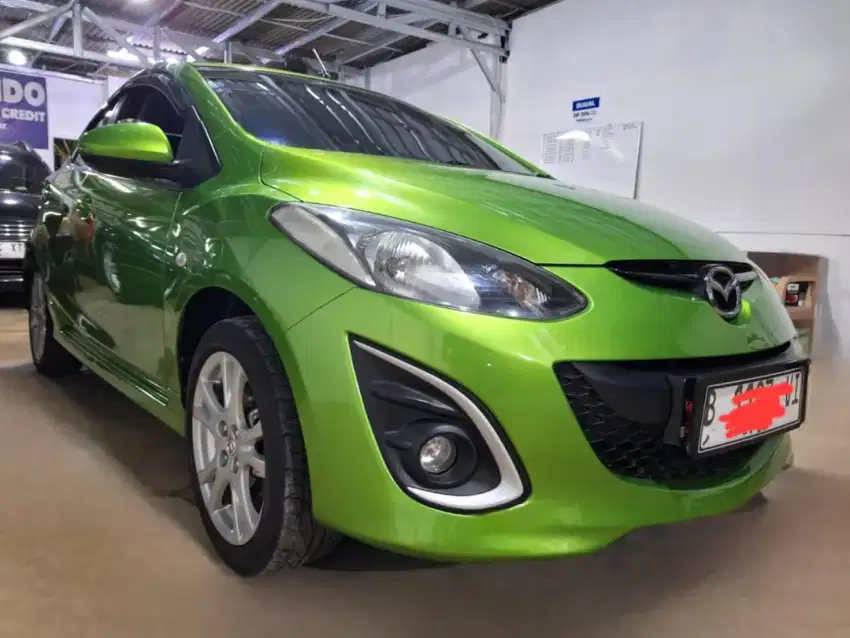 Mazda 2 R a/t 2012 Dp 4 jt