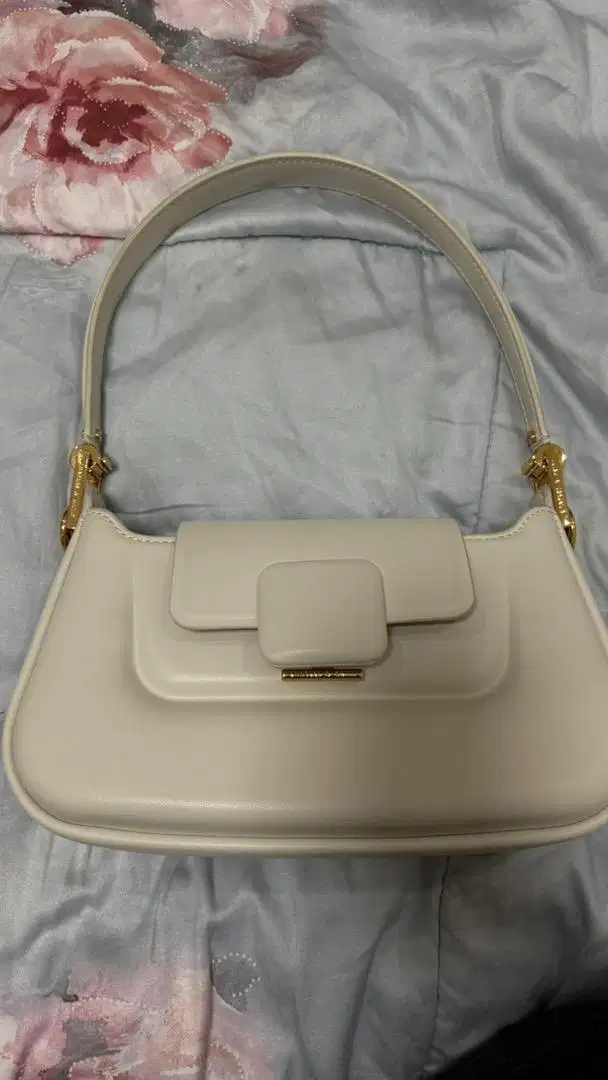 Tas Charles n Keith