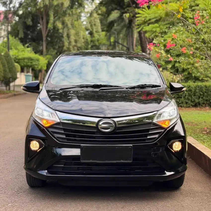 Daihatsu Sigra R Matic 2020 Hitam Mulus