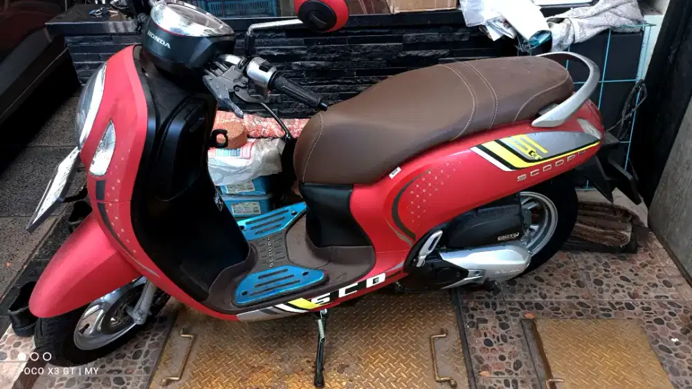 DIJUAL: Honda Scoopy Stylish 2024 – KM Rendah, Tangan Pertama