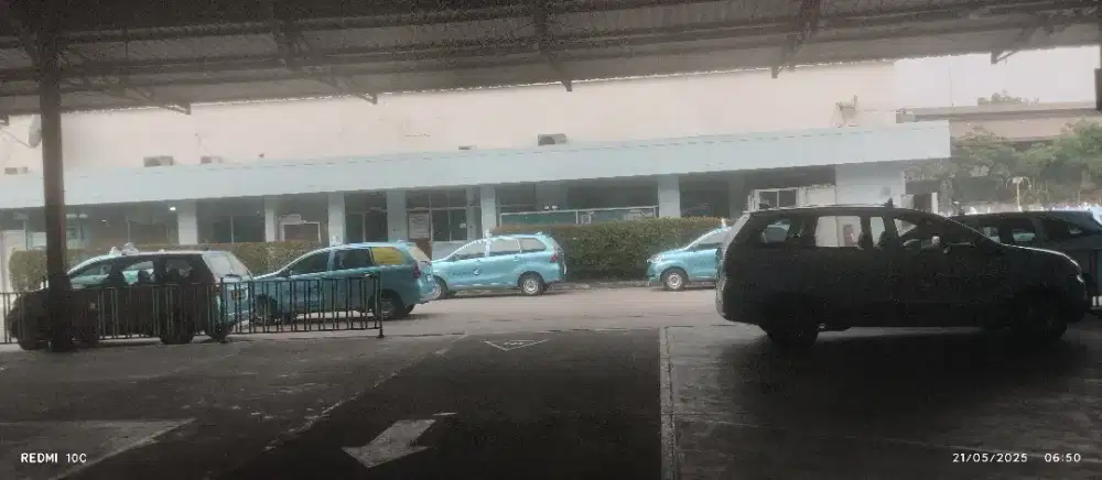 Dibutuhkan segera Driver taksi blue bird pool pondok cabe 2