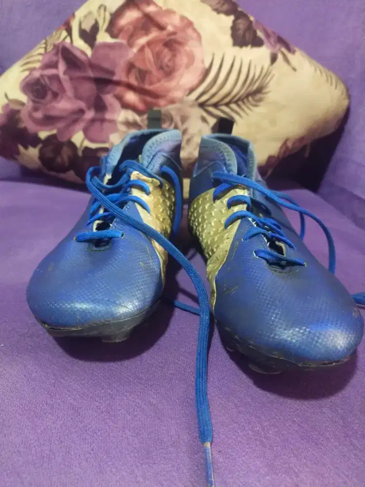 Sepatu bola anak size 34 nya Nike original