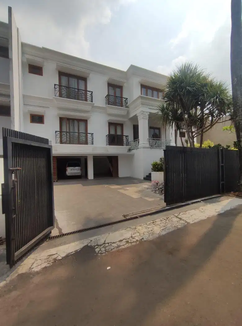 Disewakan Rumah Mewah Modern Minimalis Bisa Utk Kantor di Jeruk Purut