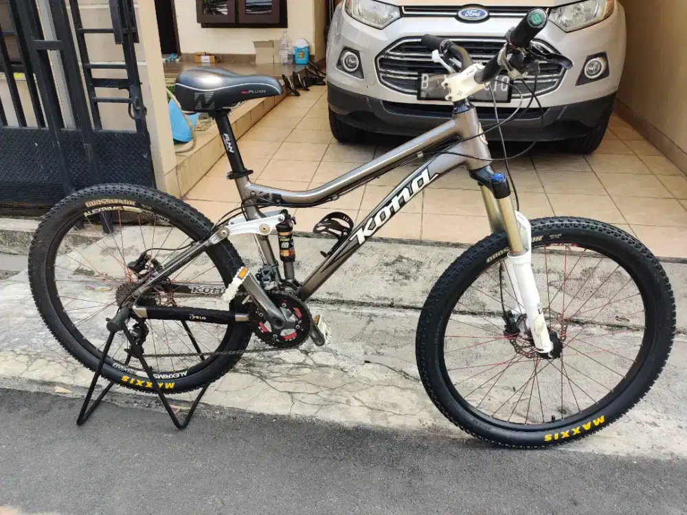 Sepeda MTB Kona Tanuki (Japan) rakitan 26 inch