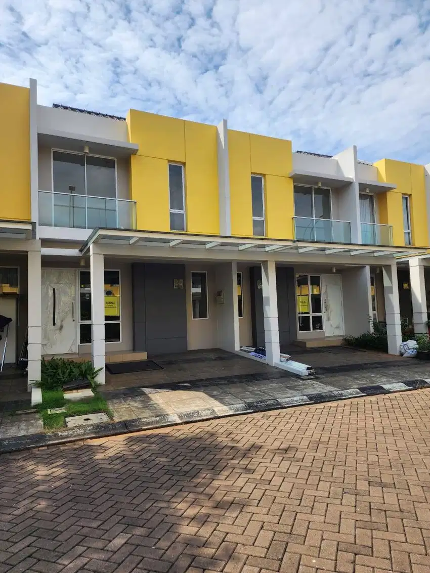DIJUAL RUMAH SEDAYU CITY KELAPA GADING CLUSTER EROPA BLOK ABR 8 2LT