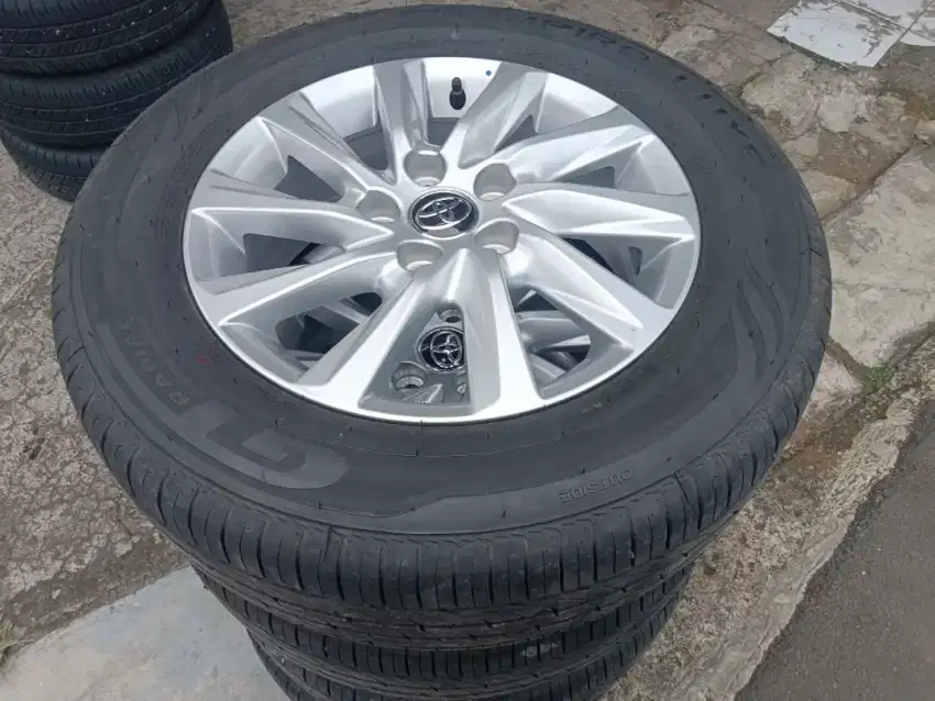 Velg : Merek ; STD INNOVA ZENIX Ring : 16 Lebar : 6 Offset : 40 Baut :