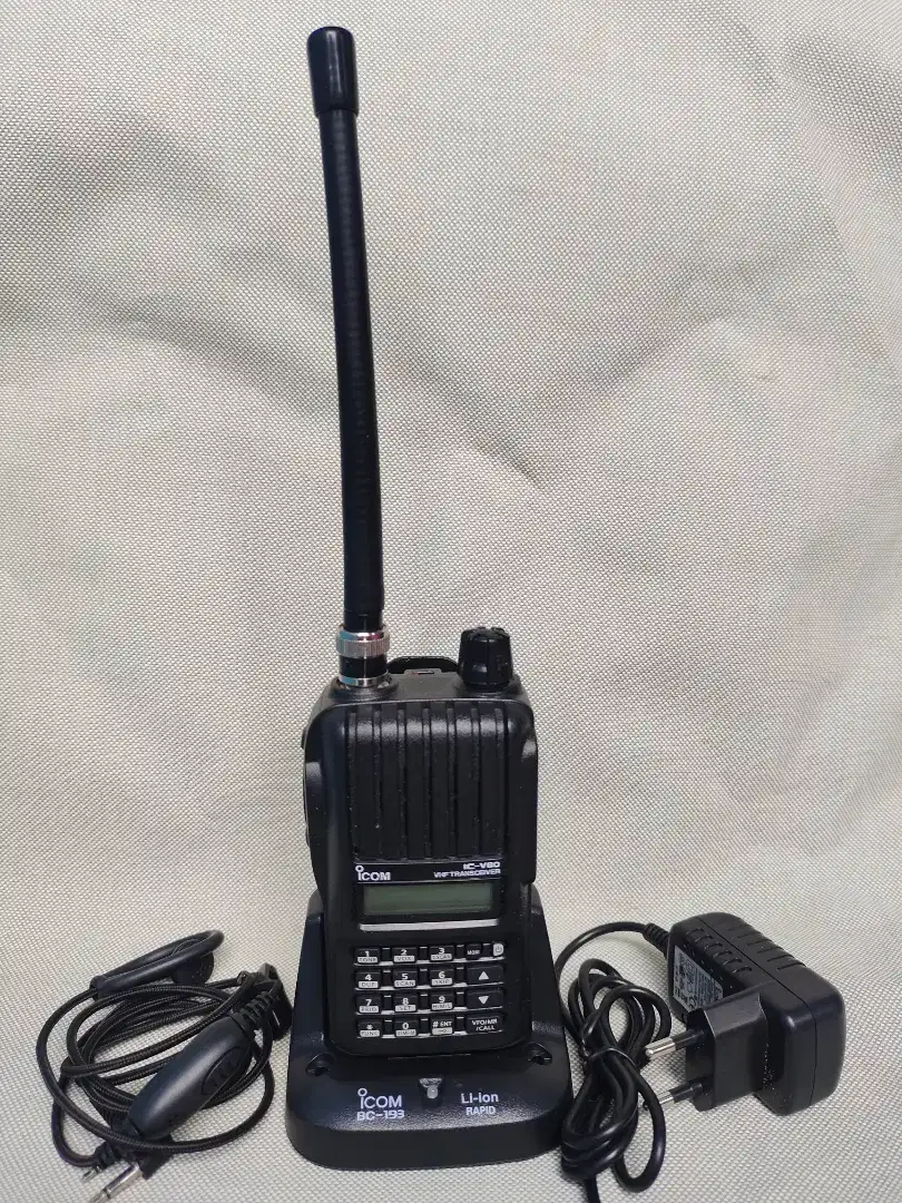 HT ICOM V80  VHF