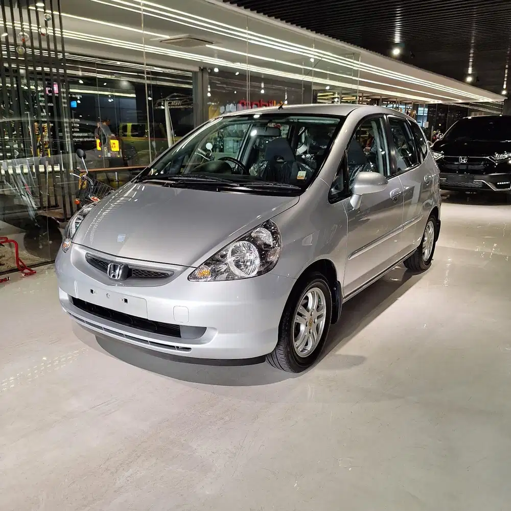 Honda Jazz 1.5 i-DSI matic Tahun 2005