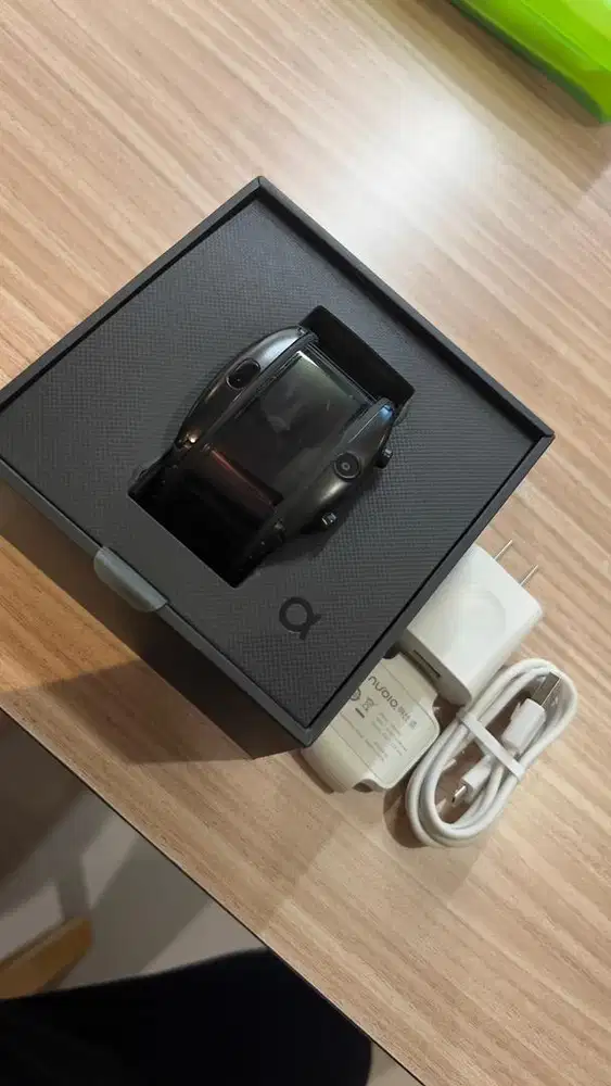 JAM TANGAN NUBIA ALPHA BY ZTE
