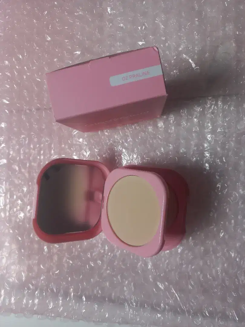 (NEW) Bedak Glad 2 Glow Powder Foundation