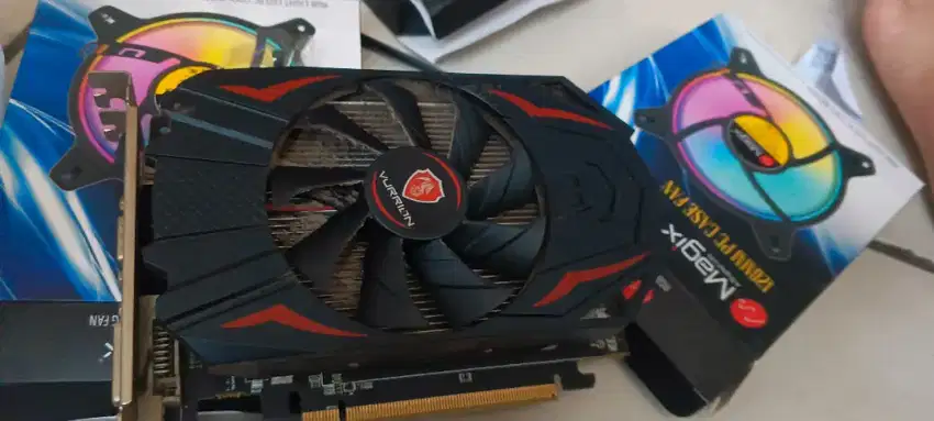 VGA AMD RADEON R7 4GB DDR5