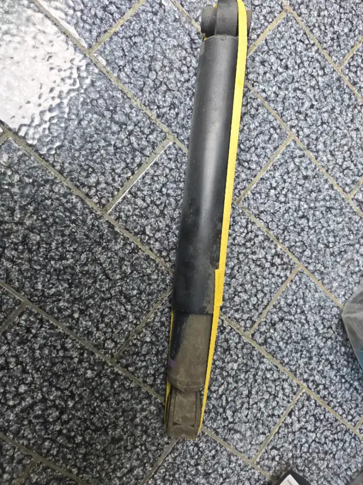 Shockbreaker Sigra Ori (Copotan)
