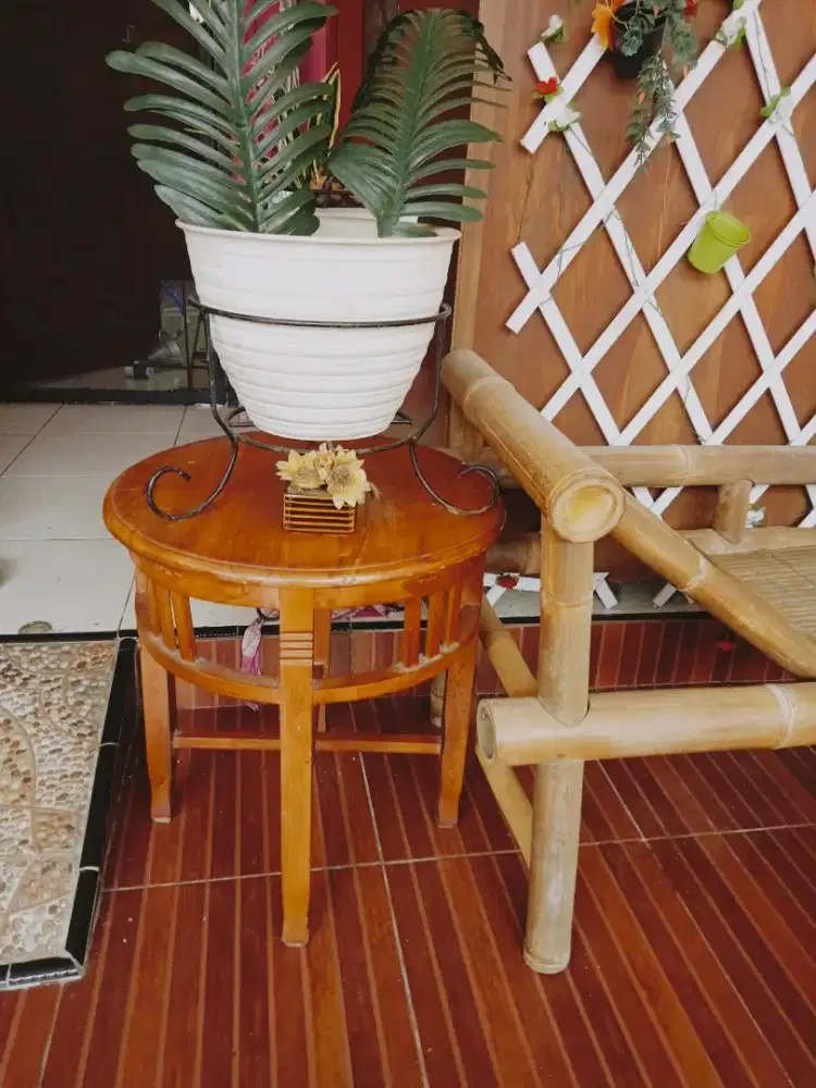 Pot bunga jumbo+ rangka besi pot jumbo+ tanaman hias+batu putih hias