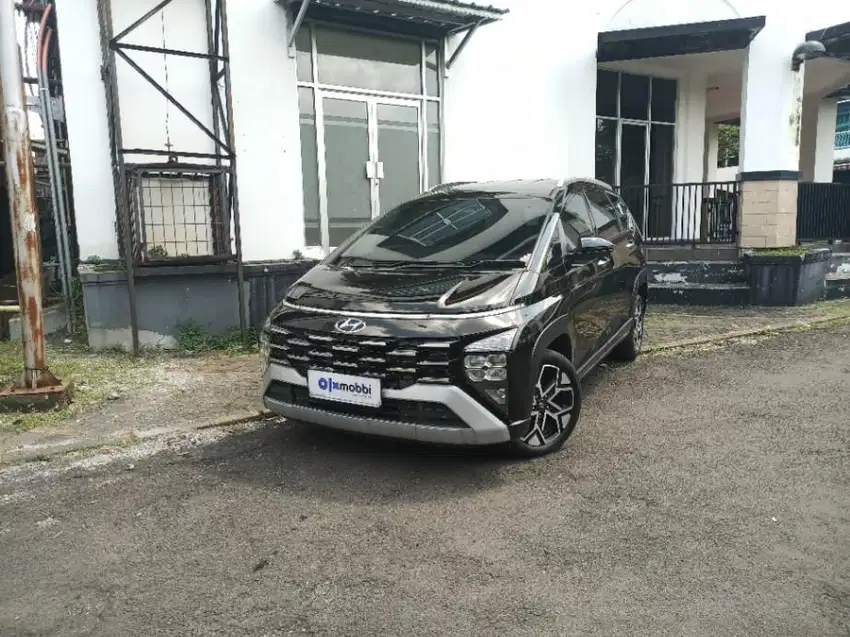 Like New - HYUNDAI STARGAZER X 1.5 PRIME BENSIN A/T 2024 HITAM