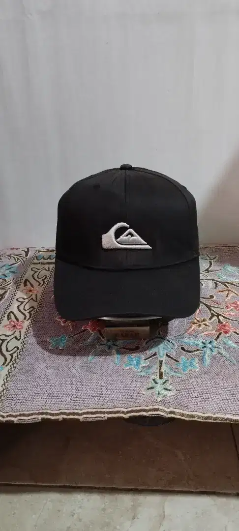 Snapback Quicksilver 
All size
Full tag