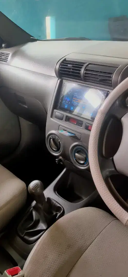Daihatsu Xenia xi-vvti 1300 CC manual tahun 2010