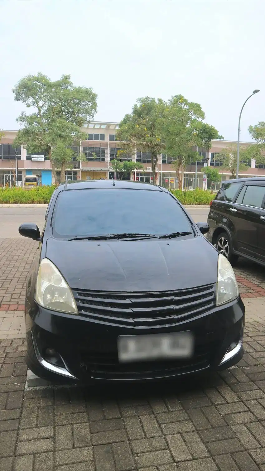 JUAL CEPAT GRAND LIVINA XV AUTOMATIC HITAM 2023 KONDISI TERAWAT SEKALI