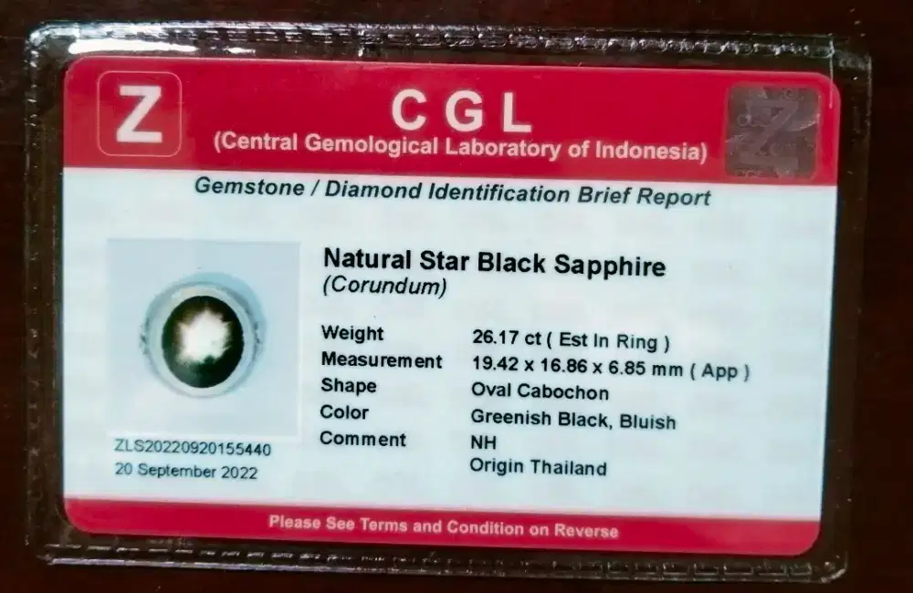 Batu mulia Black safir