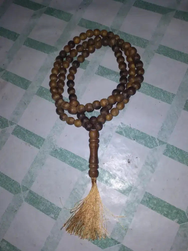 Tasbih kelor emas