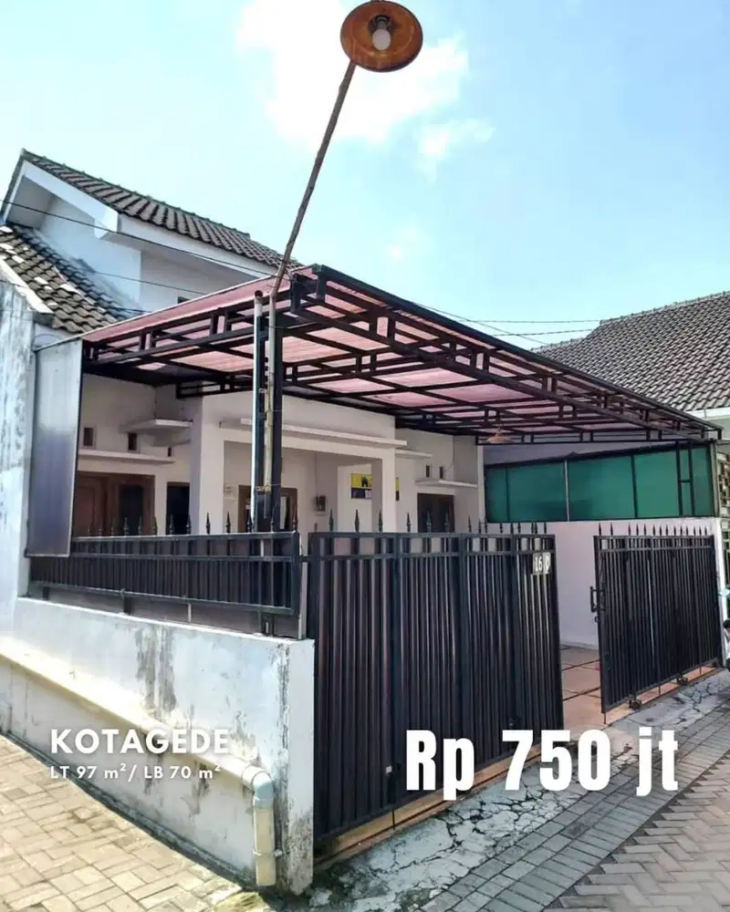 Dijual Rumah Strategis di Kotagede dekat Jalan Gedongkuning
