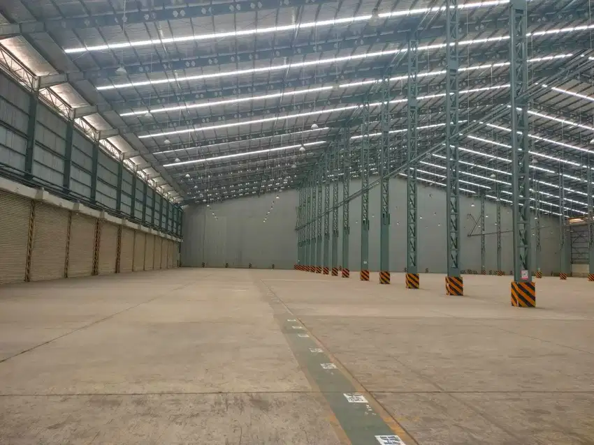 Gudang cakung 1 ha tinggi 22 m Ada loading dock