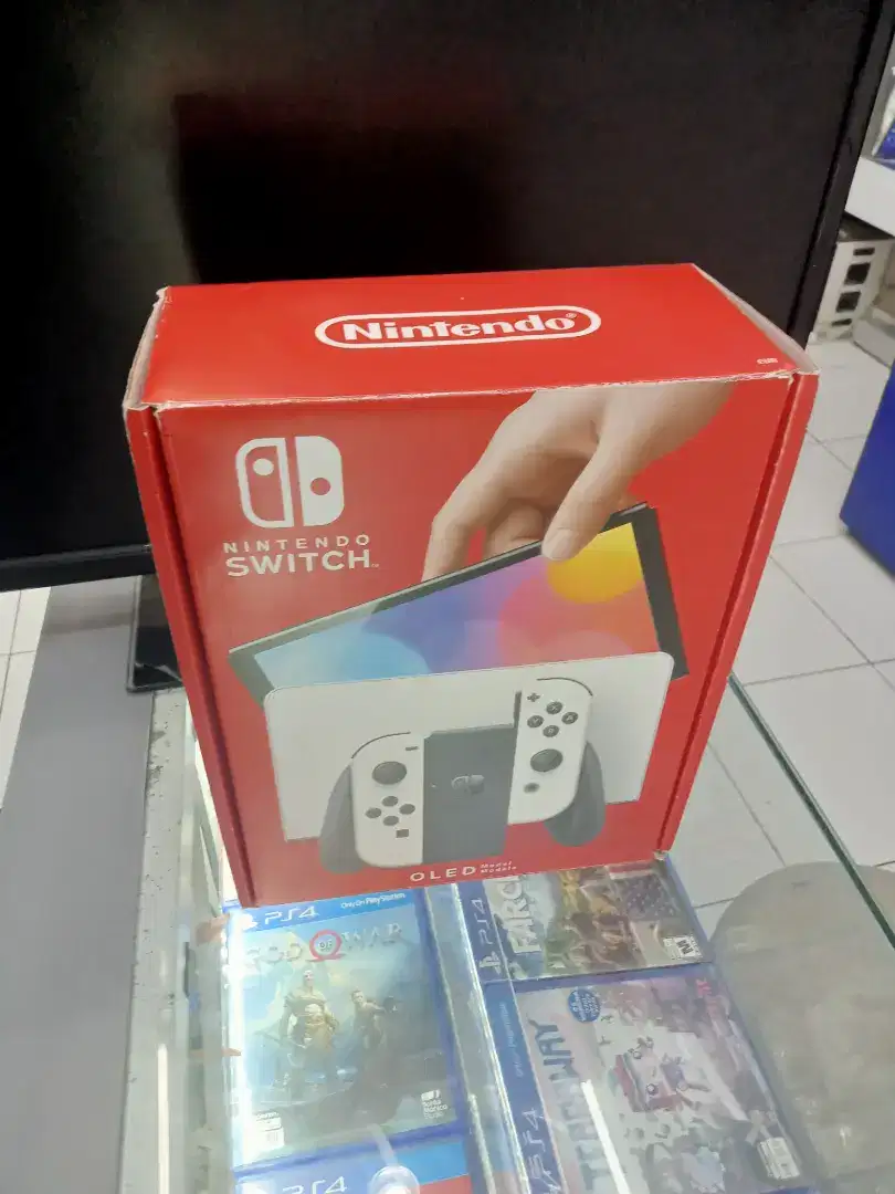 Ready stok Nintendo switch oled  putih memory 256 regional Jerman