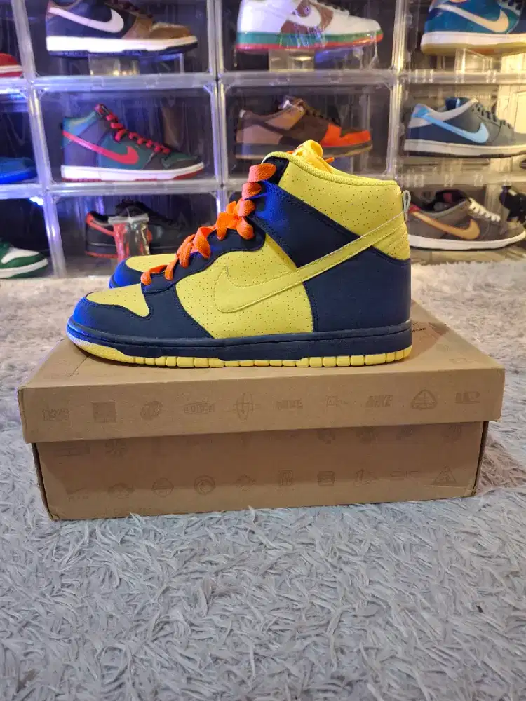 NIKE SB DUNK HIGH HOMER SIMPSON 2003 NEW SIZE 42 ORIGINAL AUTHENTIC