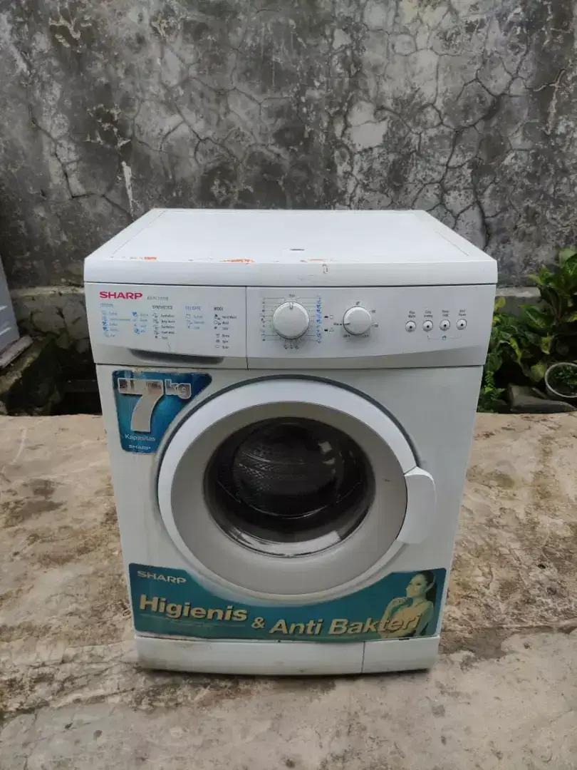 Mesin cuci front loading merk SHARP