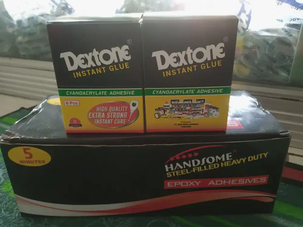 semua jenis lem dextone