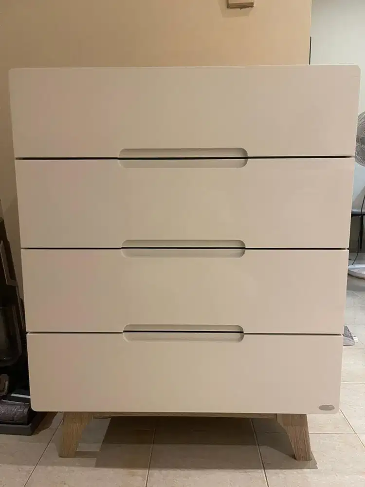 Informa rak 4 tingkat