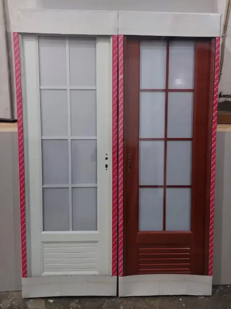 Pintu kamar mandi kaca