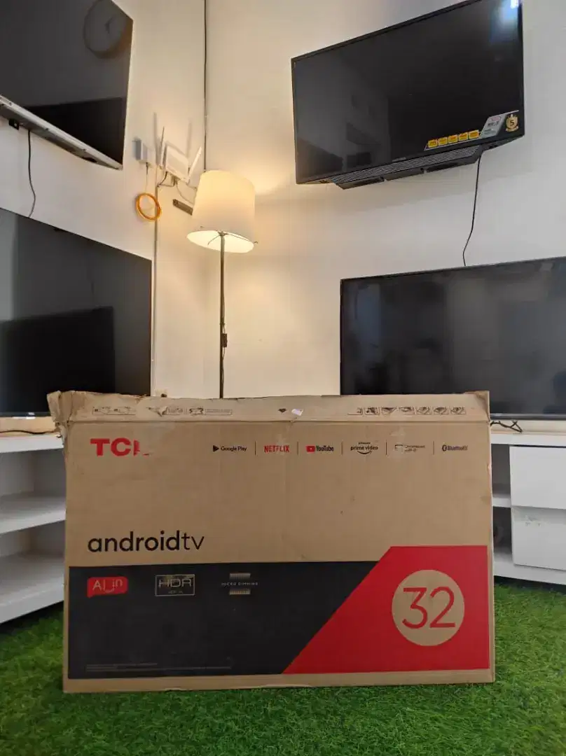 TCL ANDROID TV 32 INCH , Unit masih sangat mulus , Lengkap Dus , dll