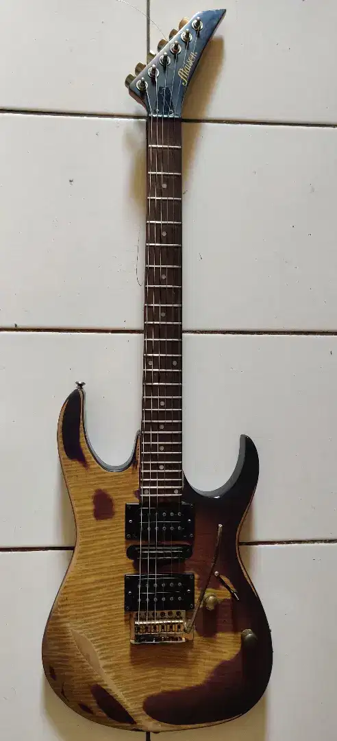 Gitar listrik Maison made in Korea