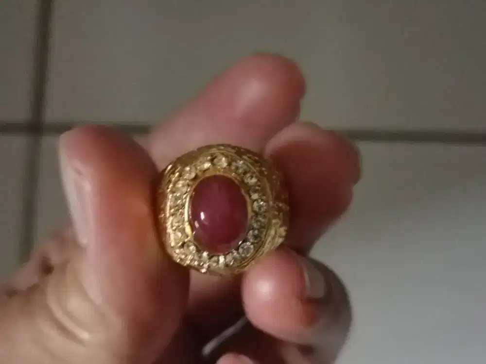 Cincin Emas Berlian Imitasi