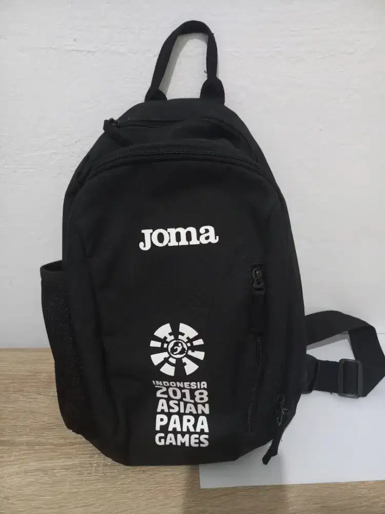 Tas asean games warna hitam