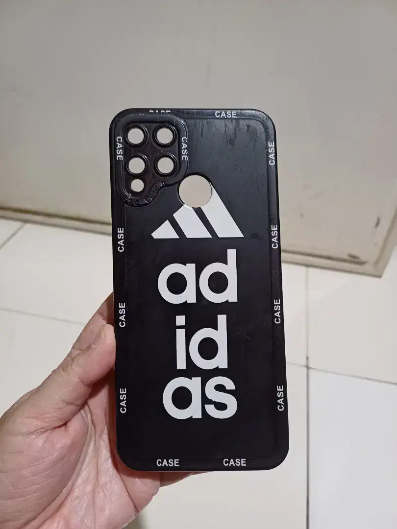 Silikone HP Hitam Adiidasss