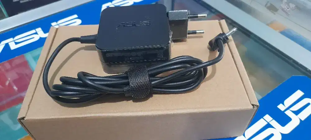 Adaptor Charger Laptop Asus