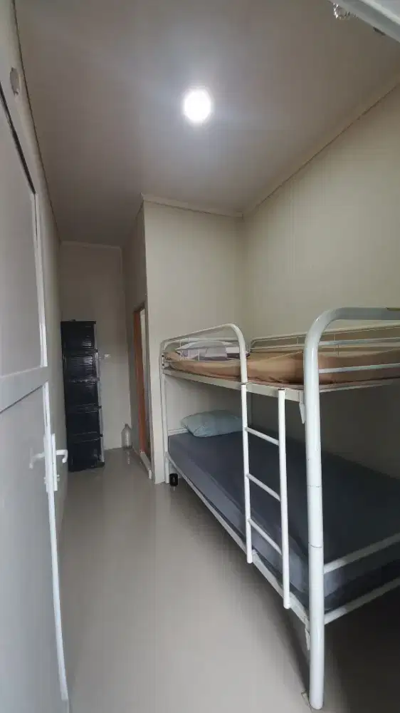 Kost Oppung Ratu Kedoya